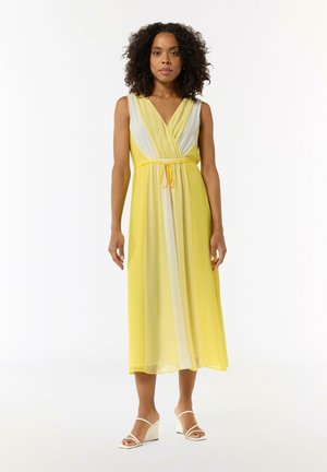 MIT ELASTISCHER TAILLE UND BINDEBAND - Freizeitkleid - gelb