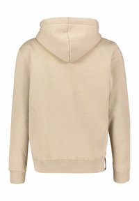 Sudadera beige hecha de una tela suave que presenta un bolsillo tipo canguro, puños y dobladillo acanalados, con una capucha ajustable y costuras limpias.