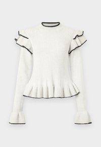 Bela rebrasta pulover s črnimi volančki na ramionih in razširjenimi manšetami, z obrobjem v obliki flonce in okroglo ovratnikom.