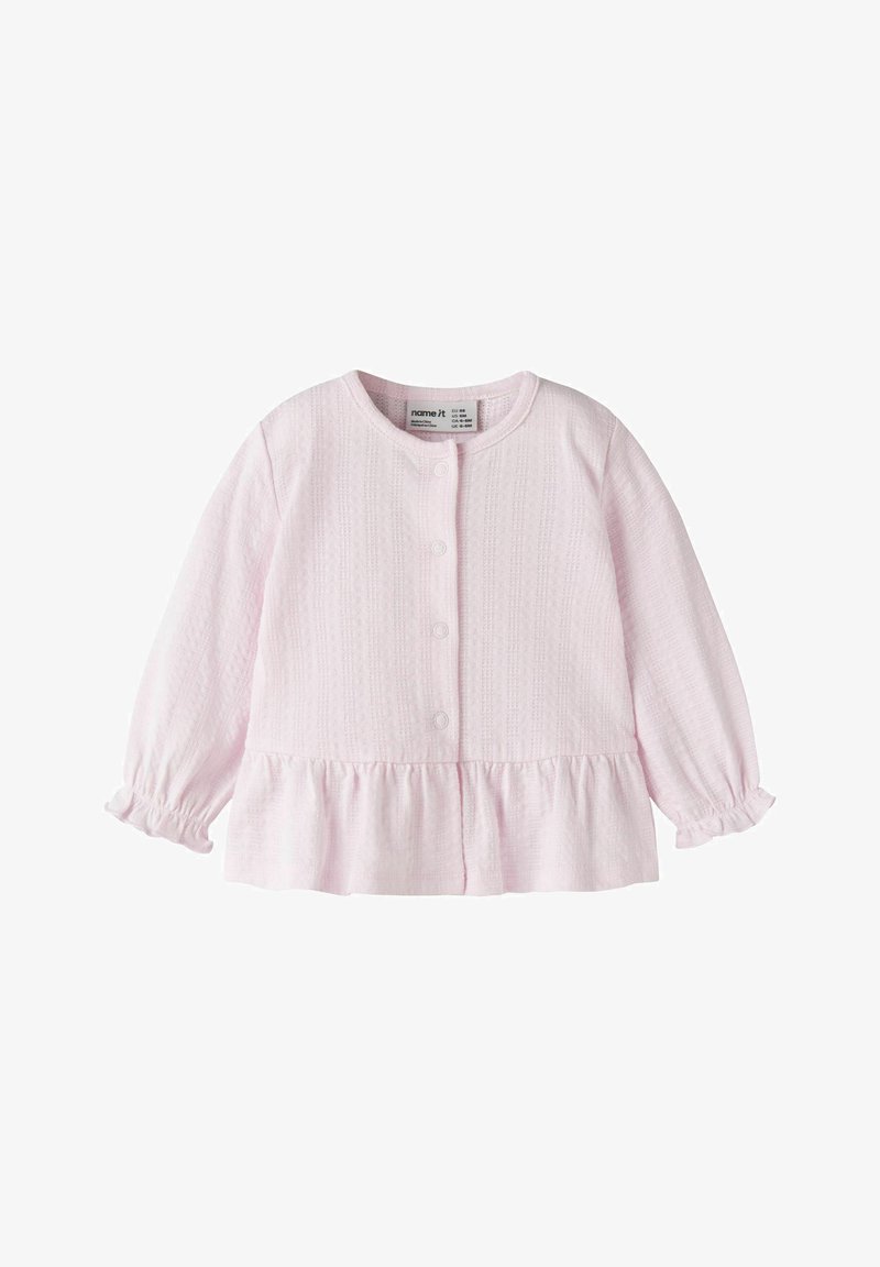 Cardigan per neonati rosa chiaro con maniche lunghe, scollo rotondo, davanti con bottoni, tessuto strutturato e orlo e polsini arricciati.