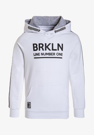 Sweat à capuche blanc avec doublure grise, présentant une poche frontale type kangourou, un texte noir "BRKLN LINE NUMBER ONE" et des accents noirs sur les côtés.