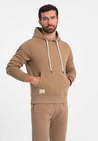 Ombre KANGAROO SET - Chándal - coffee
