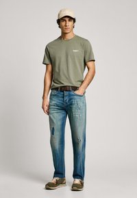Pepe Jeans CREW NECK - Jednoduché tričko - military green