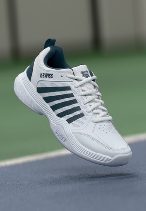 K-SWISS, Tennisschoenen voor tapijtbanen - white
