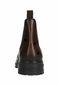 Stivali alla caviglia in pelle marrone con un'altezza elevata e liscia e un inserto a strappo testurizzato. Presentano una suola spessa e resistente in gomma nera.