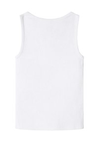 Vit ärmlös tanktopp i ribbad textur med rund halsringning och rak nederkant. Inga synliga logotyper eller mönster. Standardpassform.