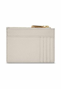 Porte-cartes en cuir gris clair avec une finition texturée, comportant quatre emplacements pour cartes et une poche zippée sur le dessus avec des accents en métal doré.