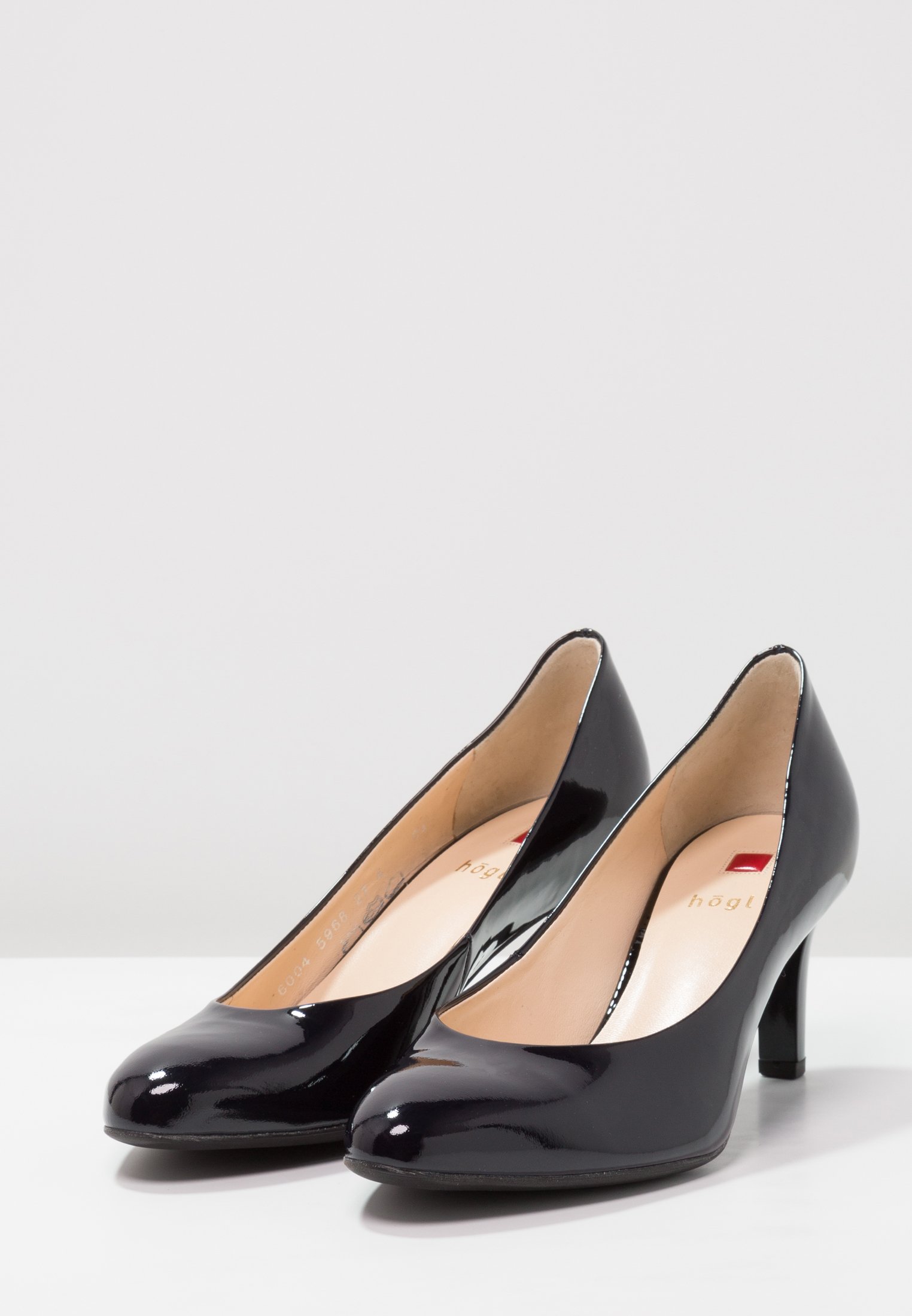 Pumps » HUGO BOSS Verkoop Voor Heren \u0026 Dames » Prashant Gijare