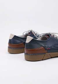 Fluchos Zapatos con cordones - blue