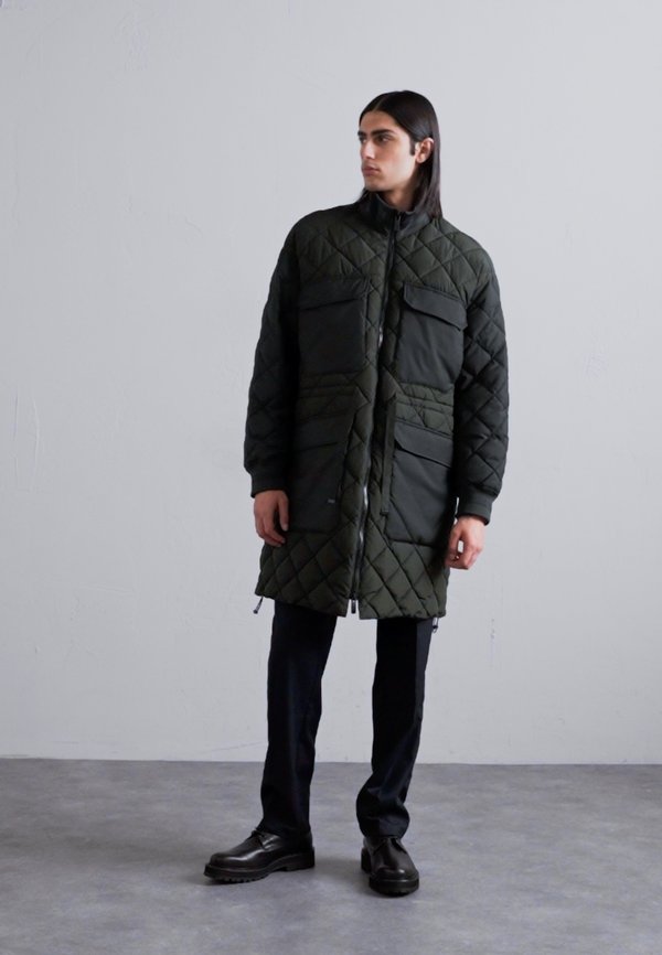 Winter coat - jet set2