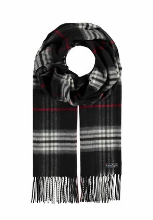 Écharpe à carreaux noirs, gris et blancs avec de fines lignes rouges, extrémités frangées et une petite étiquette en tissu sur un côté.