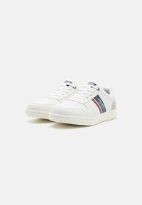 Jack & Jones JFWDANG COMBO - Baskets basses - bright white/red/dahlia
