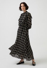 Touché Privé FRILLED - Maxi šaty - black