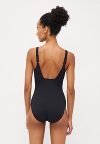 Speedo SOLID CONTOUR ECLIPSE ONE PIECE - Maudymosi kostiumėlis - black/white