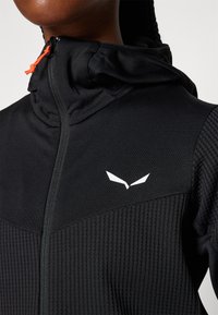 Salewa PUEZ WAFFLE HYB PL HD JACKET W - Sportinė striukė - black out