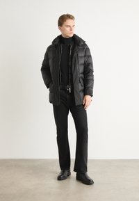 Colmar Originals MAN - Casaco de penas - black/black