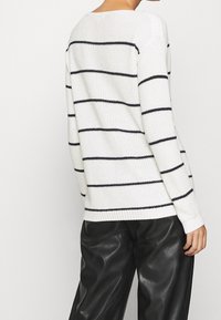 esmé studios Strickpullover - white