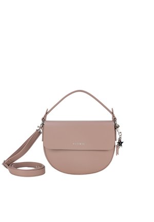 Petit sac bandoulière en cuir mauve avec fermeture à rabat, poignée courte, longue bandoulière ajustable, et breloque en forme d'étoile sur la fermeture éclair.