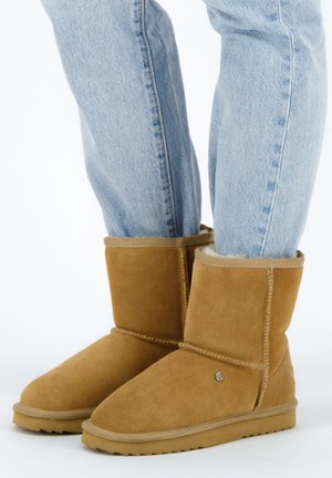 Winter boots - camel