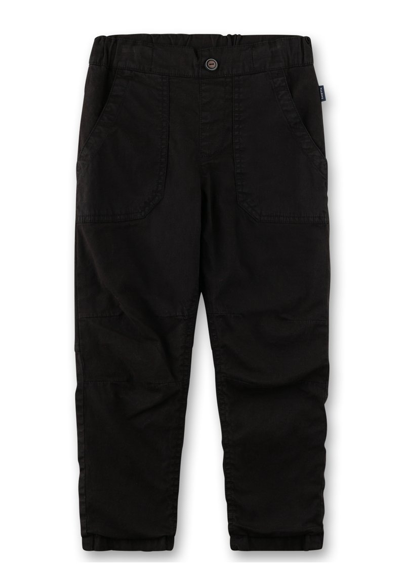 Schwarze Baumwoll-Cargo-Shorts mit elastischem Bund, Knopfverschluss und mehreren Taschen, die eine glatte Textur und eine lockere Passform bieten.