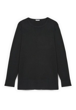 Czarna koszula z długim rękawem wykonana z miękkiego materiału, z okrągłym dekoltem, luźnym krojem, ściągaczami na mankietach oraz prostym dołem.