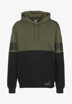 Kapuzensweatshirt mit olivgrünem Oberteil und schwarzem Unterteil, Fronttasche, Kordelzügen und „PUMA“-Logos auf den Ärmeln und unten vorne.