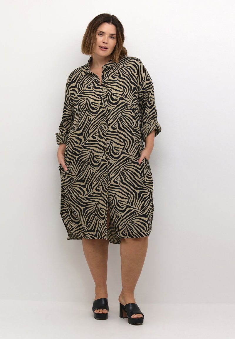 Kaffe Curve KCMILLE - Abito a camicia - chinchilla black animal print