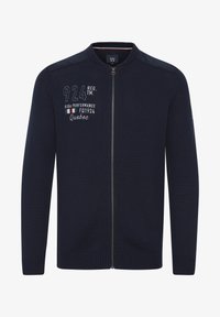 Valimata, navy blazer