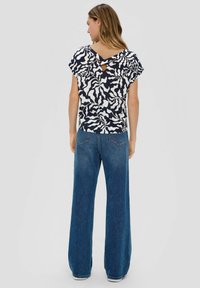 s.Oliver MIT V-AUSSCHNITT - Blouse - navy