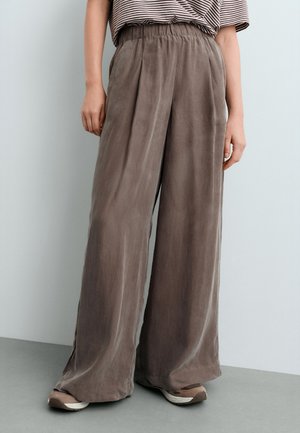 OYSHO, Pantalon classique - dark mink