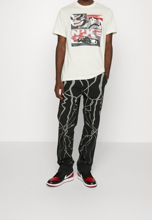 Nike Sportswear, T-Shirt print - off-white