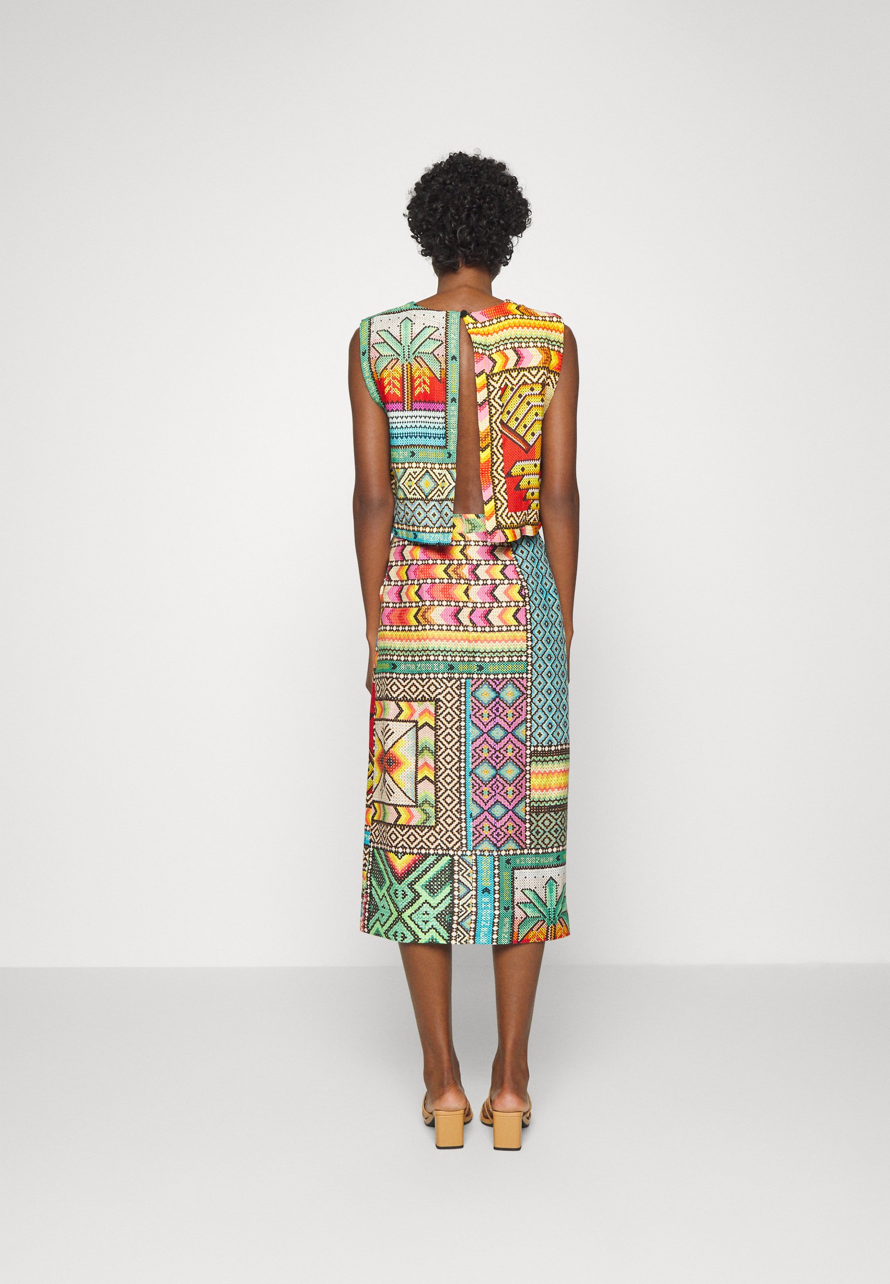 toucans garden midi skirt