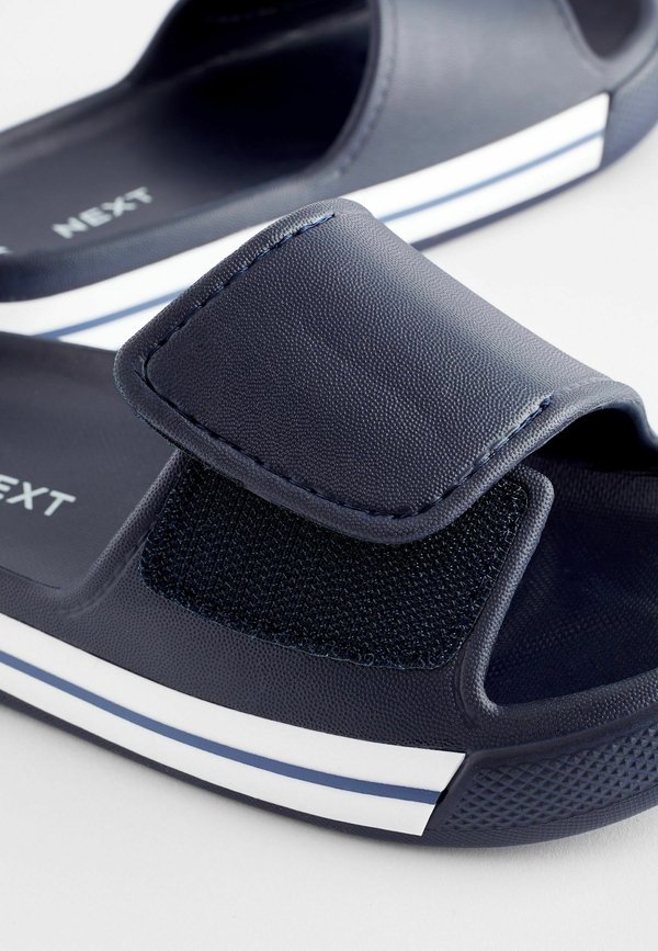 STRIPE – REGULAR FIT – Badesandale