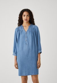 Vero Moda Tall - VMBREE 3/4 LOOSE TUNIC - Tunika - medium blue denim Miniatűr kép 1