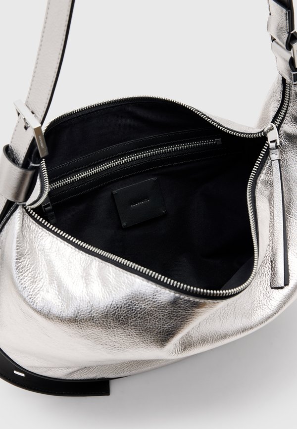 HALF MOON SHOULDER - Cross body bag3