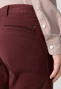BOSS SLIM - Chino - dark red