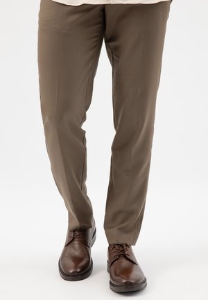 Wojas Biznesowe buty sznurowane