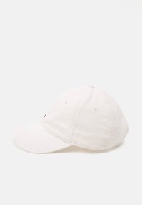 Tommy Hilfiger FLAG SOFT PANEL UNISEX - Sapka - ancient white