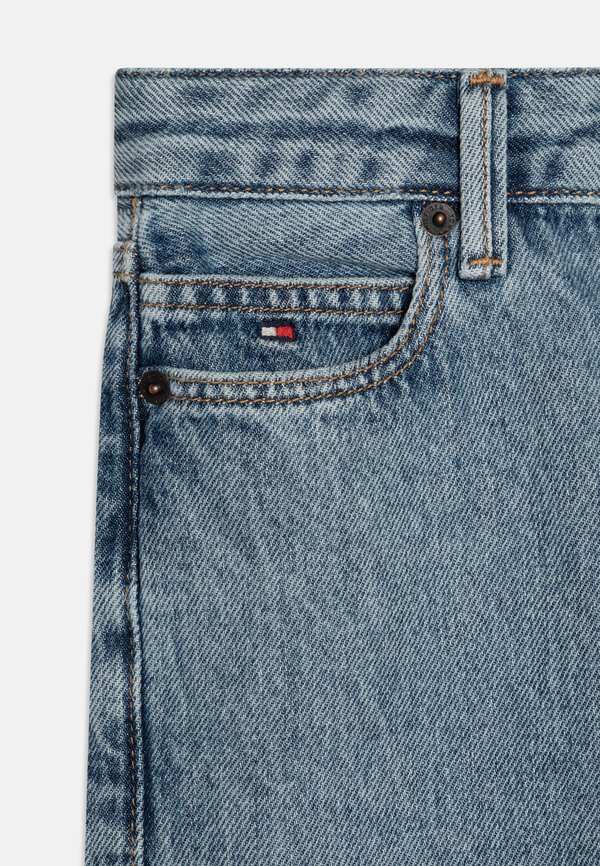 MODERN - Straight leg jeans3