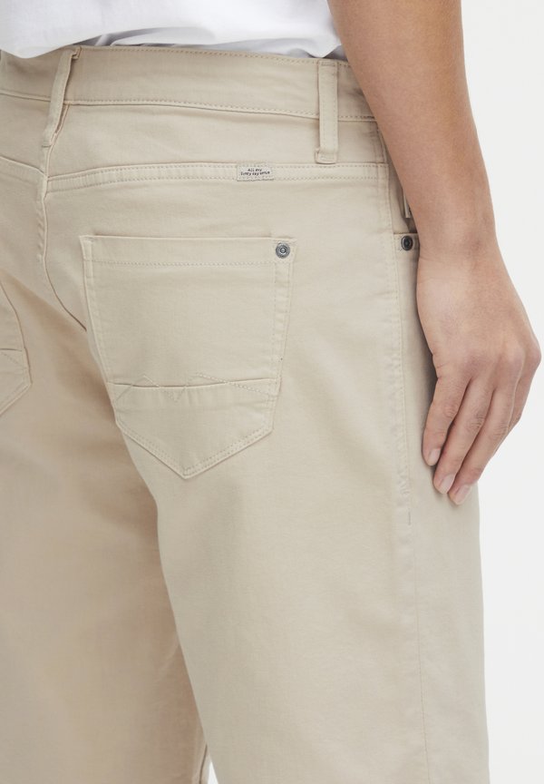 BHDENIMSHORTS RELAXED FIT - Denim shorts - oyster gray4