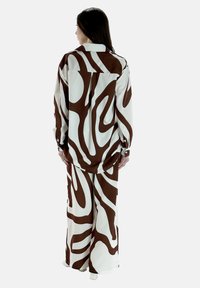 Elara SET - Pantalon classique - braun