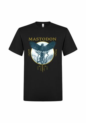 T-shirt nera con la scritta "MASTODON" sopra un disegno circolare di un uccello alato posato su rami intrecciati con accenti floreali.