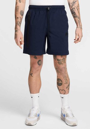 TECH - Shorts - obsidian black