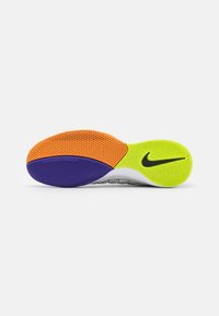 Nike Performance LUNAR GATO - Botas de futebol de salão - white/black/photon dust/light curry