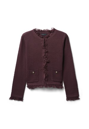 Cardigan corto color bordeaux in tessuto testurizzato, con dettagli in frange lungo colletto e orlo, dotato di due tasche frontali decorate con bottoni dorati.