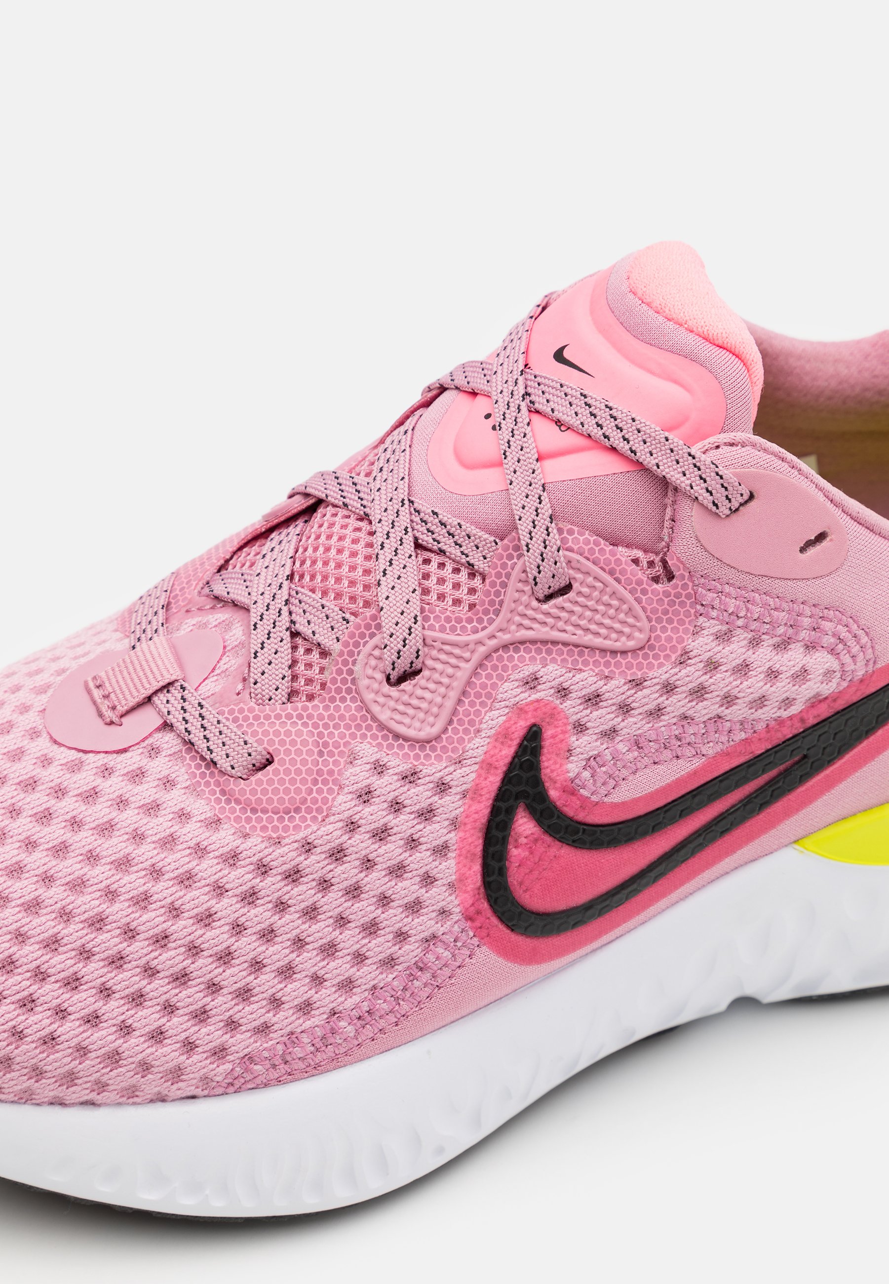 Nike Performance RENEW RUN 2 - Zapatillas de running neutras - elemental  pink/sunset pulse/black/cyber/rosa - Zalando.es