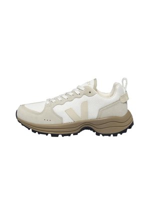 Trainers - white   pierre   dune