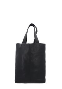 Bolso tote de cuero negro con dos asas planas para el hombro. Textura suave y diseño minimalista. Presenta costuras reforzadas en la apertura del bolso.