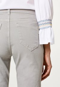 edc by Esprit Broek - light grey