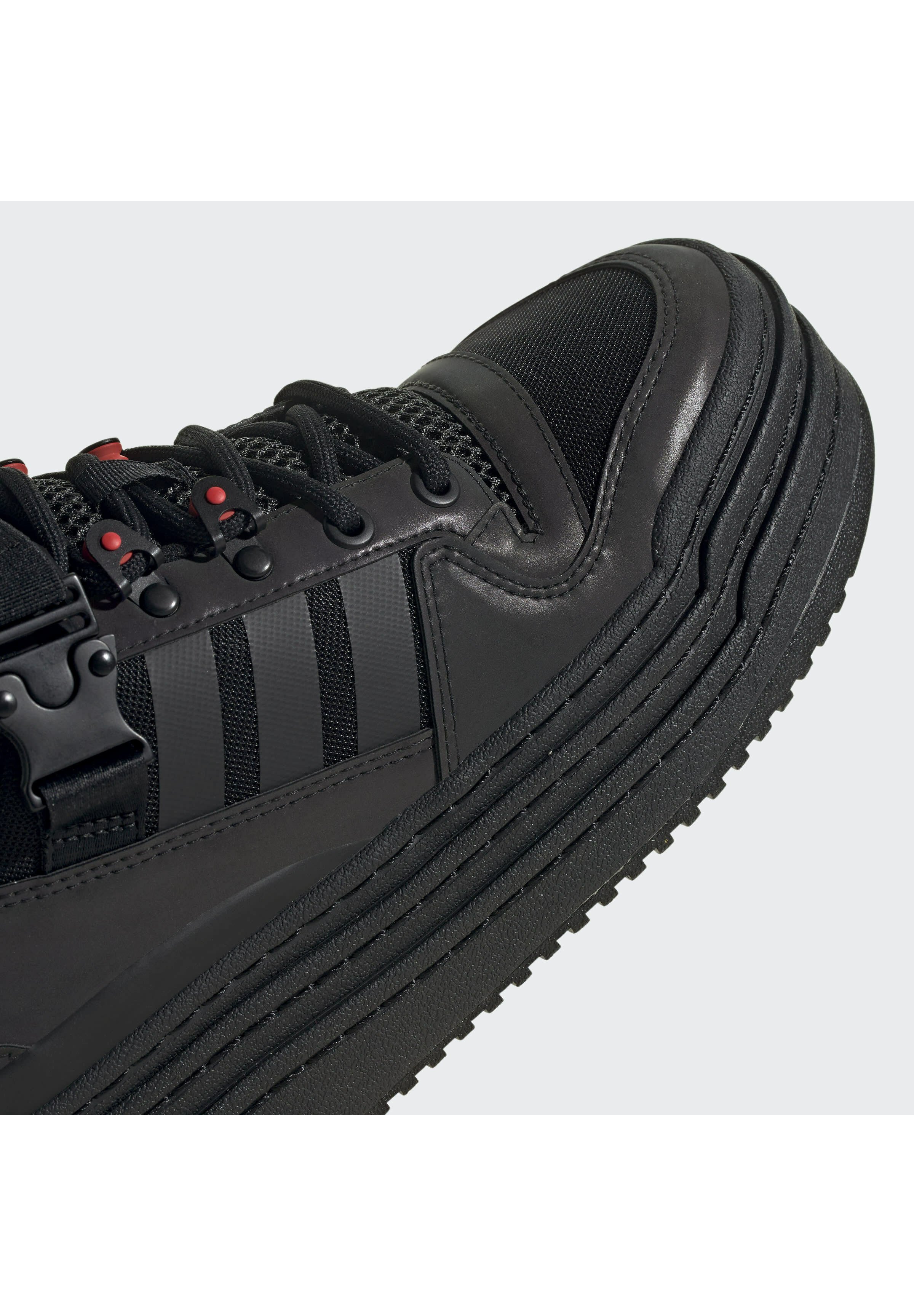adidas low black